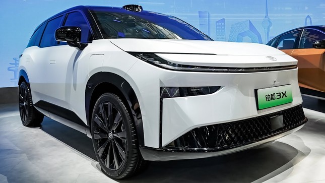 Xe điện giá rẻ của Toyota hút khách ở Trung Quốc ảnh 1
