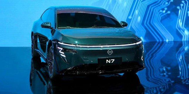 Nissan ra mắt xe điện giá rẻ ảnh 1