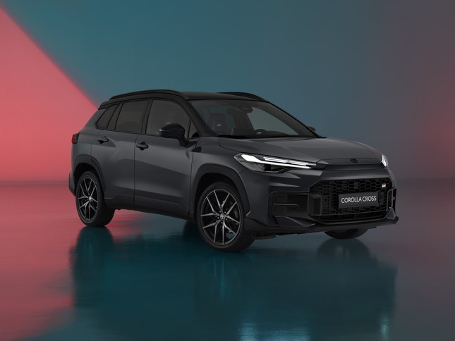 Toyota Corolla Cross 2025 bổ sung bản thể thao ảnh 1