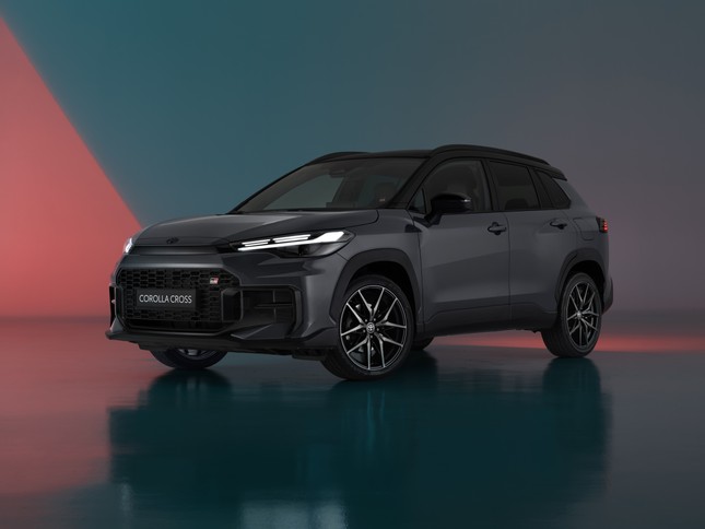 Toyota Corolla Cross 2025 bổ sung bản thể thao ảnh 11