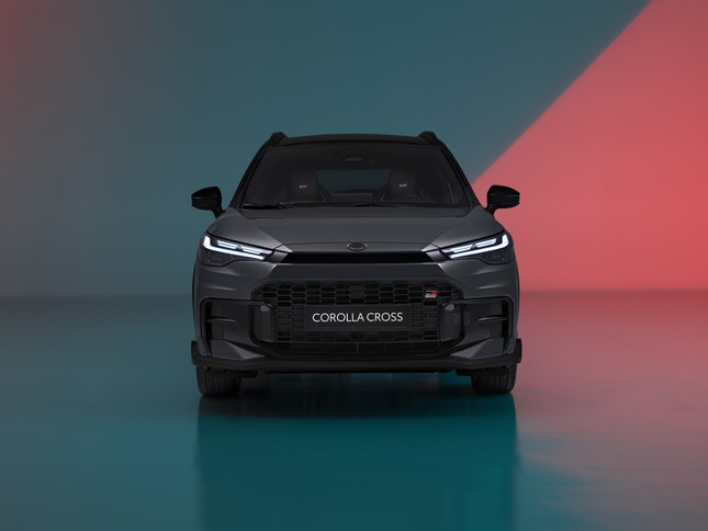 Toyota Corolla Cross 2025 bổ sung bản thể thao ảnh 10