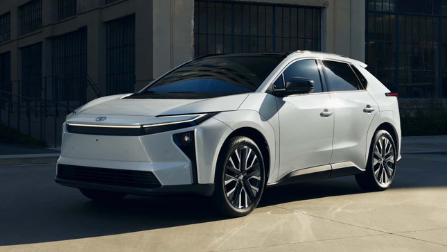 Toyota đổi tên mẫu xe điện chiến lược ảnh 1