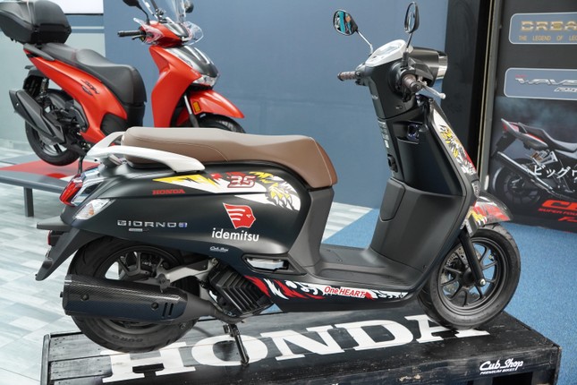 Xe tay ga hàng hiếm của Honda xuất hiện tại Việt Nam ảnh 11