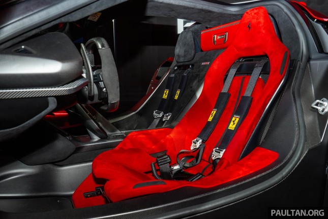 Siêu xe mạnh nhất của Ferrari được đăng ký kiểu dáng ở Việt Nam ảnh 5