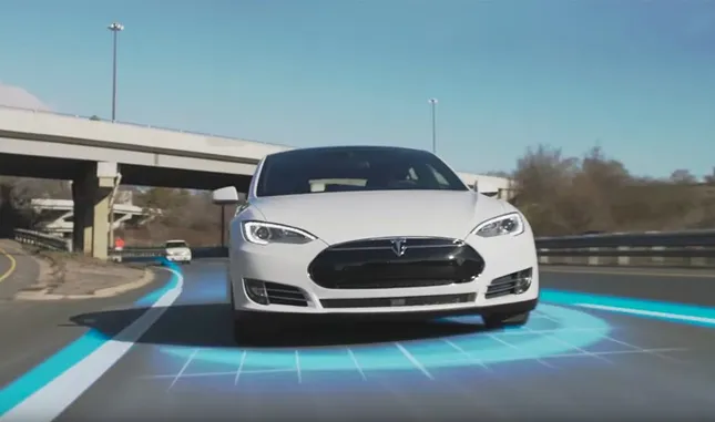 Tesla bị tụt lại trong cuộc đua xe tự lái ảnh 1