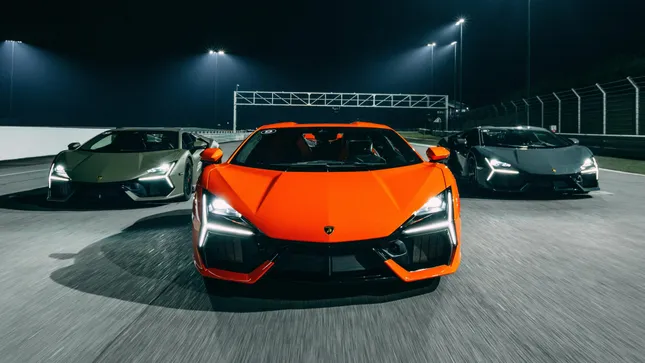 Siêu xe mạnh nhất của Lamborghini sắp ra mắt ảnh 2