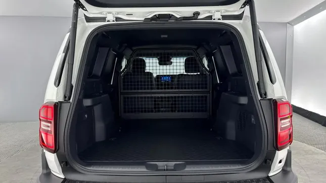 Toyota Land Cruiser Prado có thêm bản 2 chỗ ảnh 5