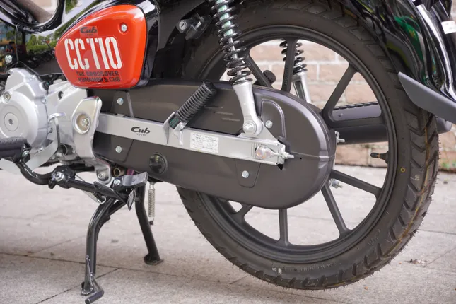 Honda Cross Cub bản giới hạn đầu tiên về Việt Nam ảnh 12