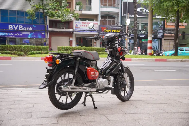 Honda Cross Cub bản giới hạn đầu tiên về Việt Nam ảnh 2