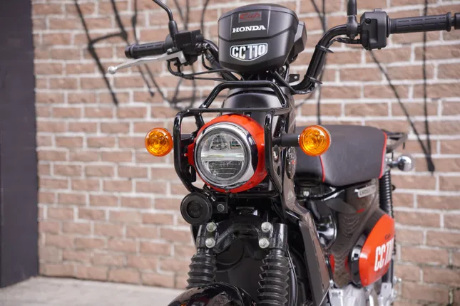 Honda Cross Cub bản giới hạn đầu tiên về Việt Nam ảnh 3