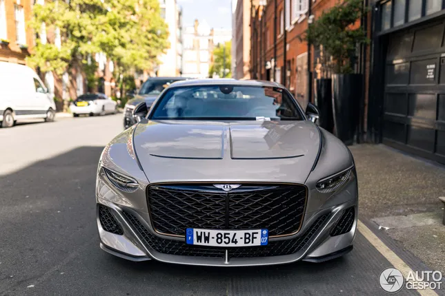 Xe sang siêu hiếm Bentley Mulliner Batur xuất hiện trên phố ảnh 8