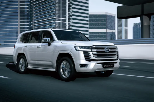 Toyota Land Cruiser tiếp tục cháy hàng tại Nhật Bản ảnh 2