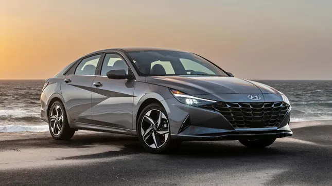 Top 10 mẫu xe hybrid tiết kiệm nhiên liệu nhất năm 2025 ảnh 9