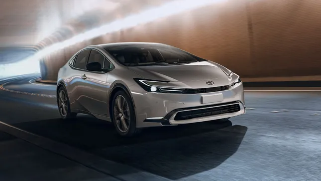 Top 10 mẫu xe hybrid tiết kiệm nhiên liệu nhất năm 2025 ảnh 10