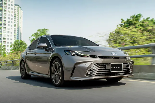 Top 10 mẫu xe hybrid tiết kiệm nhiên liệu nhất năm 2025 ảnh 7