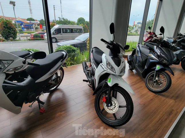 Quy định mới giúp giảm giá lăn bánh xe máy ảnh 1