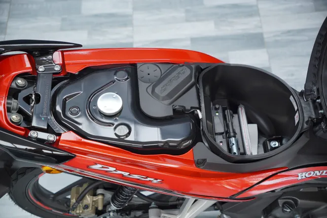 Honda Dash HRC bản đặc biệt đầu tiên về Việt Nam ảnh 8