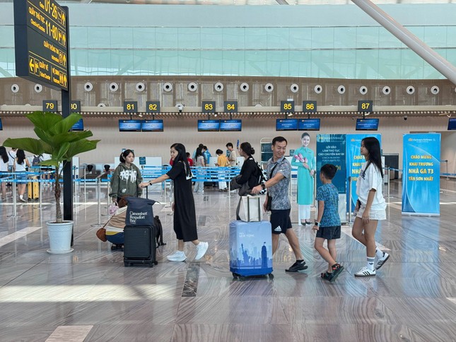 Sân bay Tân Sơn Nhất khuyến cáo hành khách ảnh 1