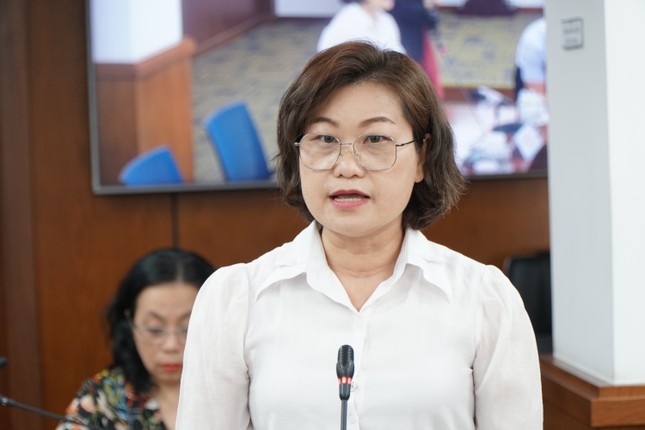 Tỷ lệ chọi trường chuyên cao ngất, Sở Giáo dục TPHCM nói học sinh &apos;đừng quá lo&apos; ảnh 1