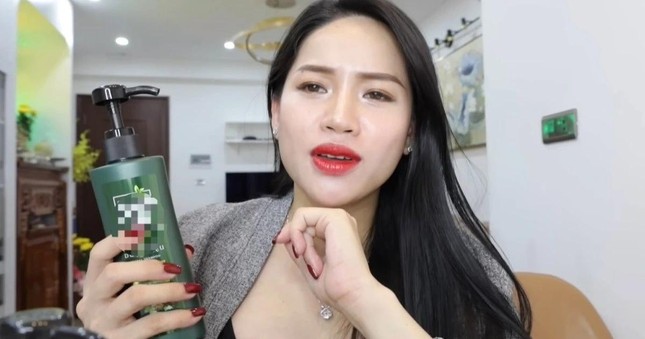 TPHCM vào cuộc xác minh vụ TikToker Võ Hà Linh bị tố bán phá giá ảnh 1