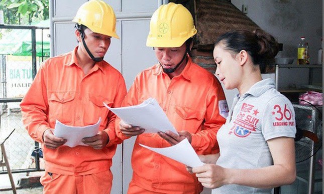 Tăng giá điện: Người dân lo áp lực, doanh nghiệp sợ ‘đu’ phí ảnh 2