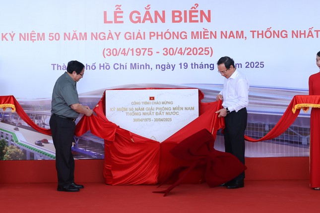 50 năm từ thống nhất đến hùng cường ảnh 1