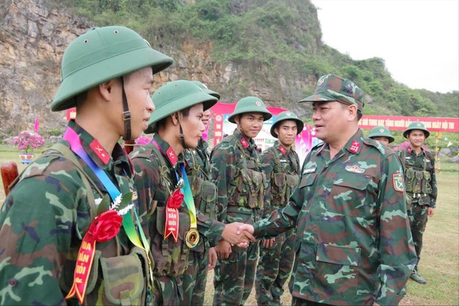 Rèn bản lĩnh, xây lý tưởng cho tân binh ảnh 1