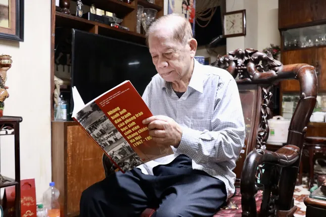 Nhựa sống và những ngày làm báo trong lòng địch ảnh 2