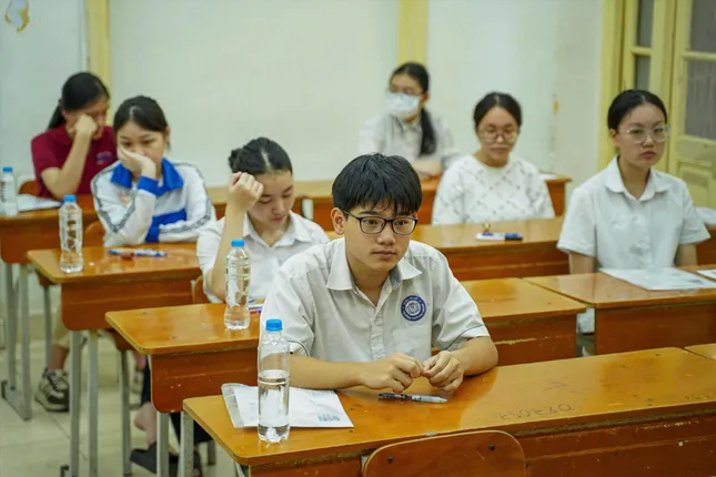 Sẽ không khống chế tỉ lệ học sinh vào lớp 10 công lập ảnh 1