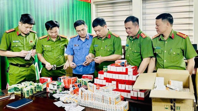 Xử nghiêm nạn thuốc giả, thực phẩm bẩn: Tăng nặng mức phạt ảnh 1