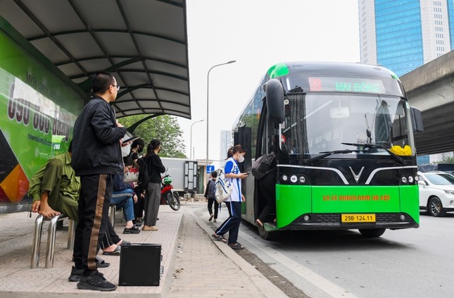 Hơn 54 triệu khách Thủ đô đi xe buýt  ảnh 3