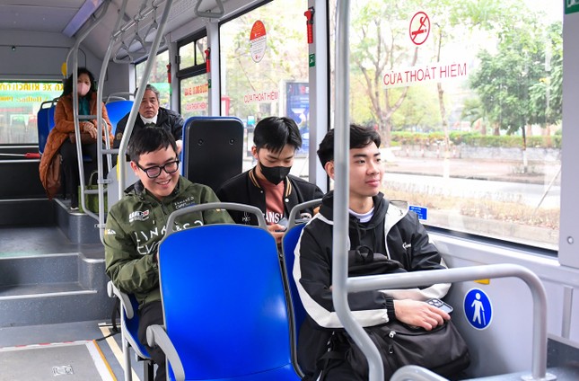 Hơn 54 triệu khách Thủ đô đi xe buýt  ảnh 2