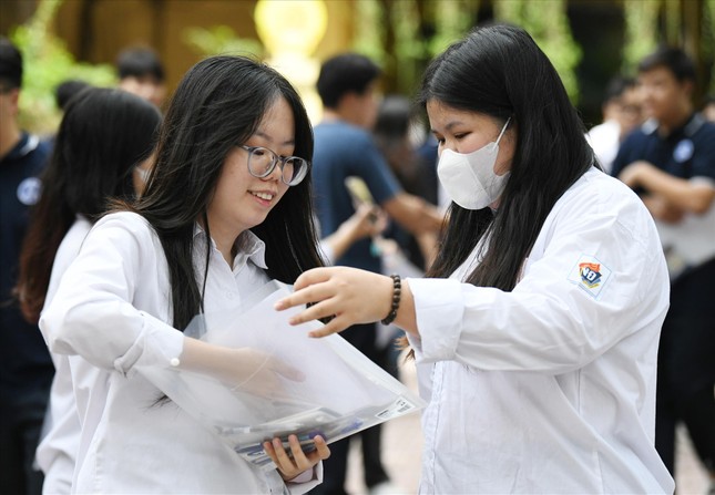 Tuyển sinh đại học năm 2025: Cần thống nhất quy đổi chứng chỉ ngoại ngữ ảnh 1