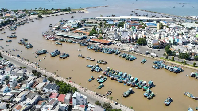Kiến tạo không gian phát triển: Định hình trục phát triển kinh tế Đông - Tây ảnh 1