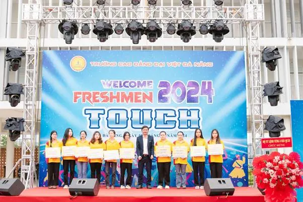(21-6) XÉT HỌC BẠ - SĂN HỌC BỔNG TẠI TRƯỜNG CAO ĐẲNG ĐẠI VIỆT ĐÀ NẴNG ảnh 1