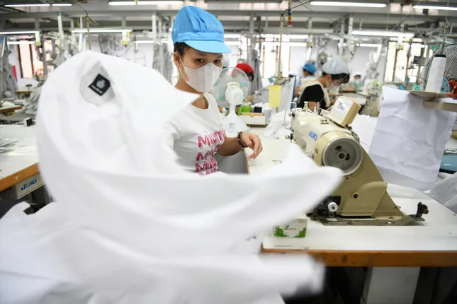 Doanh nghiệp dệt may thận trọng trước hạn áp thuế đối ứng ảnh 1