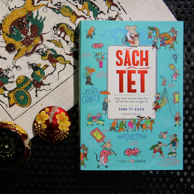 Sách Tết có gì lạ? ảnh 1