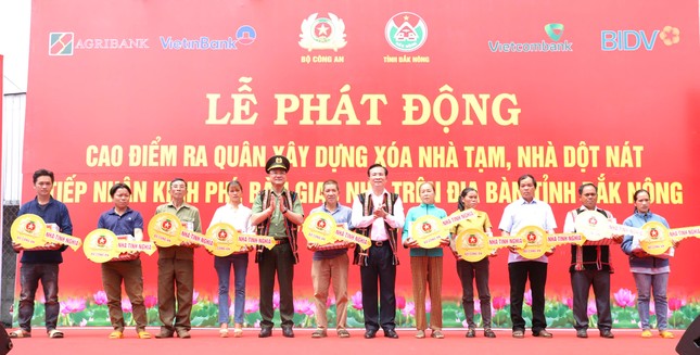 Bộ Công an hỗ trợ 30 tỷ đồng xây 500 căn nhà cho bà con Đắk Nông ảnh 2