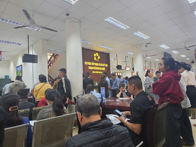 Đắk Lắk dự kiến chi trả 1.200 tỷ đồng cho cán bộ nghỉ hưu sớm, thôi việc ảnh 1