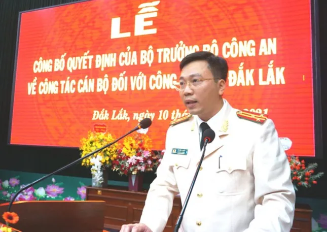 Công bố quyết định của Bộ trưởng Công an về công tác cán bộ ảnh 1