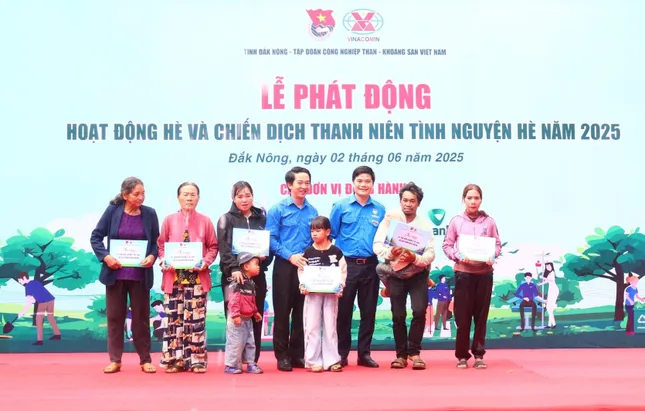 Hơn 2 tỉ đồng cho hoạt động hè và Chiến dịch Thanh niên tình nguyện Đắk Nông ảnh 3