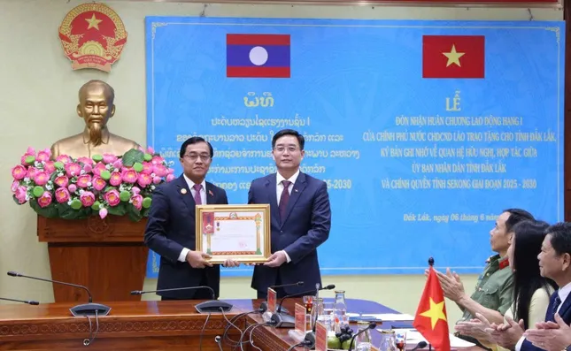 Đắk Lắk đón nhận Huân chương Lao động hạng Nhất của Chính phủ Lào tặng ảnh 1