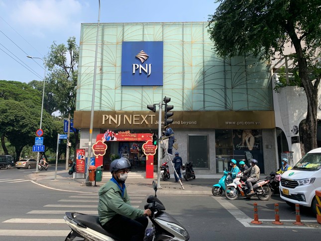 50 giao lộ ở TPHCM được rẽ phải khi đèn đỏ ảnh 1