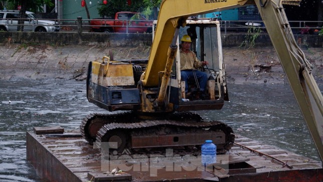 Chủ tịch UBND TPHCM ra chỉ đạo nóng trước mùa mưa bão ảnh 1