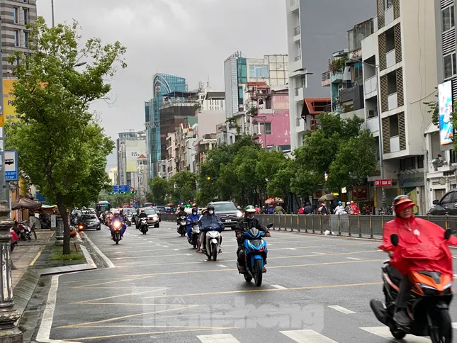 TPHCM bắt đầu đợt mưa dông lớn diện rộng ảnh 2
