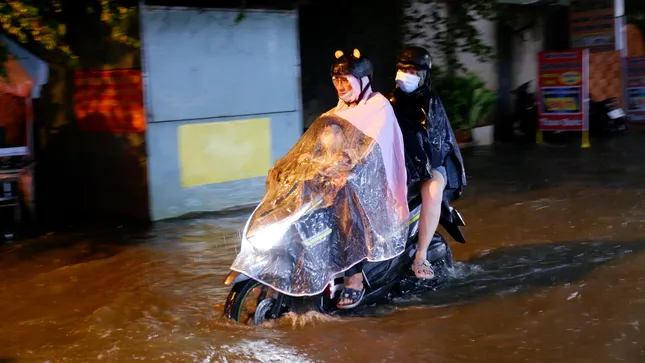 Nam bộ có nơi trên 250mm, nguy cơ ngập nhiều nơi ảnh 2