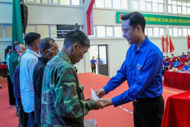 Tuổi trẻ Điện Biên khí thế bước vào Chiến dịch Thanh niên tình nguyện hè 2025 ảnh 4