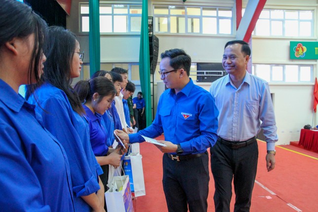Tuổi trẻ Điện Biên khí thế bước vào Chiến dịch Thanh niên tình nguyện hè 2025 ảnh 5