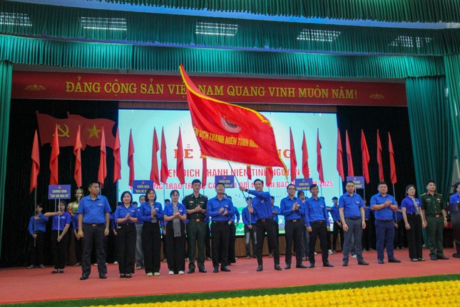 Tuổi trẻ Điện Biên khí thế bước vào Chiến dịch Thanh niên tình nguyện hè 2025 ảnh 7