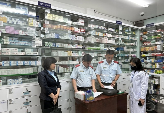 Lâm Đồng: Ngày đầu ra quân, chưa phát hiện sữa, thực phẩm bảo vệ sức khỏe và thuốc giả ảnh 1